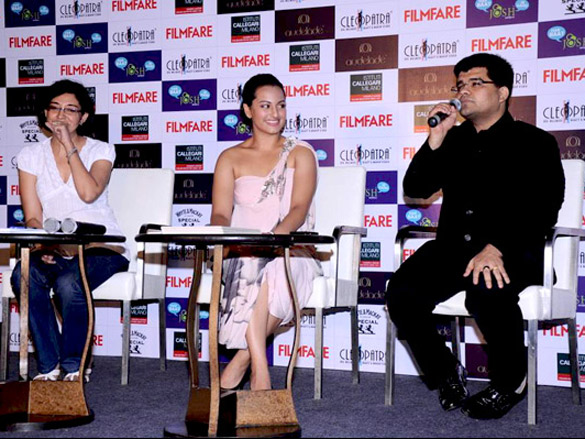 sonakshi launches latest issue of filmfare magazine 3