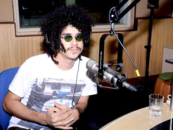 imaad shah and starcast of 404 at 91 1 fm radio city 2