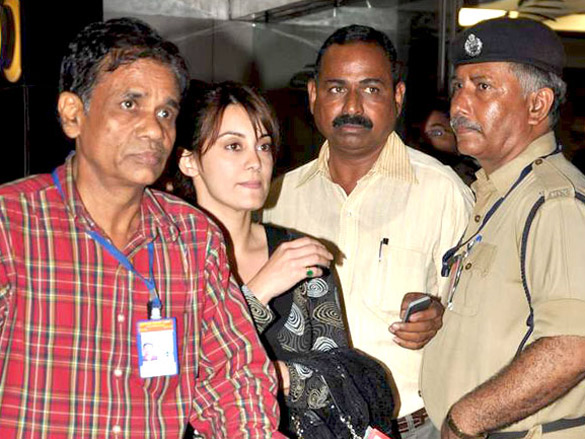 minissha released from customs at the international airport 2