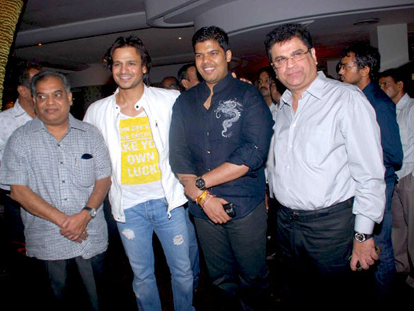 vivek sohail and shiney grace politician vasant davkhareys birthday bash 2
