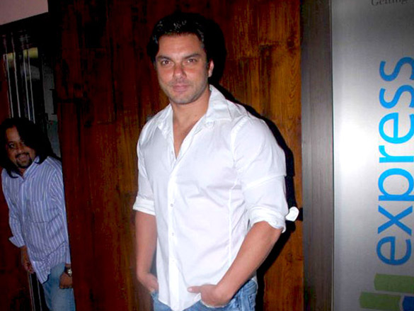 vivek sohail and shiney grace politician vasant davkhareys birthday bash 11