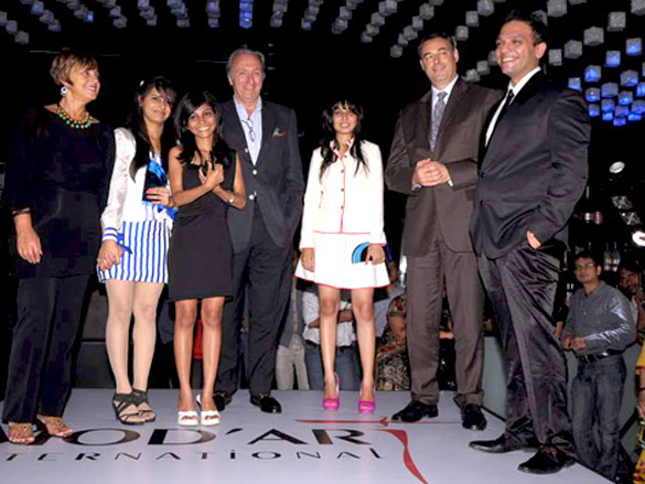 top models walk the ramp at modart show 4