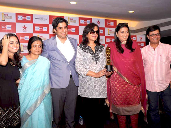 zeenat aman at the announcement of big television awards 3