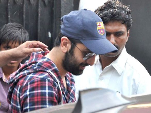 ranbir kapoor snapped in his bearded look 6