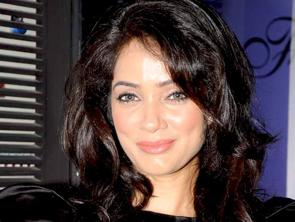 vidya malvade at bvlgari watch launch at fridays rose watch bar 6