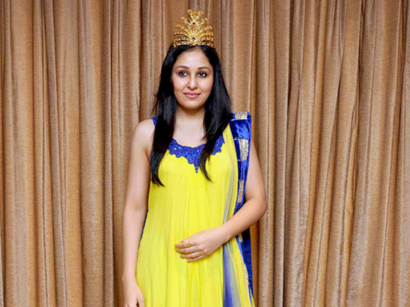 femina miss india world pooja chopra at richfeel trichology event 8