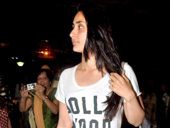 kareena snapped at international airport 7