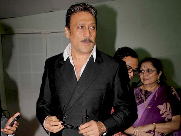 suniel shetty and jackie shroff grace dr tiwaris birthday bash 4
