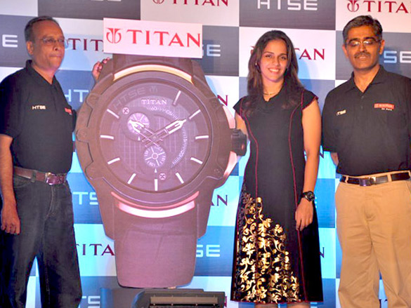 sania nehwal unveils titan watches new range 3
