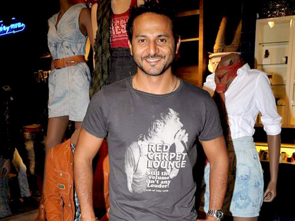 glam models at diesel and sunburn bash 6
