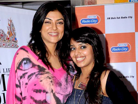sushmita and the team of i am she visits radio city 91 1 fm 8