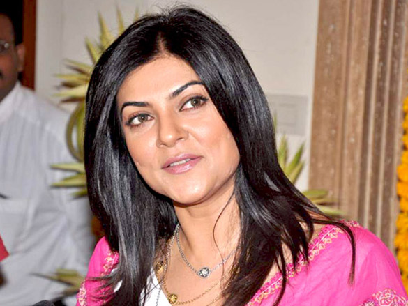 sushmita sen at dr shefalis mehndi 8