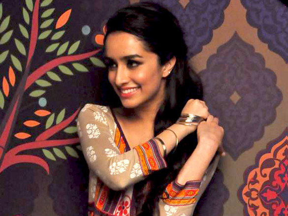 shraddha kapoor models for anita dongres global desi 5