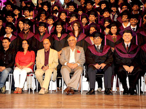 yash chopra at 5th convocation ceremony of whistling woods 5