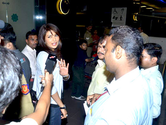 priyanka chopra leaves for london to shoot kunal kohlis film 6
