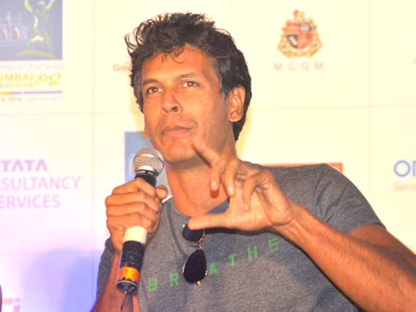 john rahul bose and milind soman at mumbai marathon 2012 press meet 8