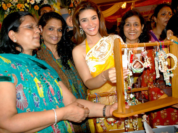 wake club bazaar 2011 inaugurated by rageshwari 7