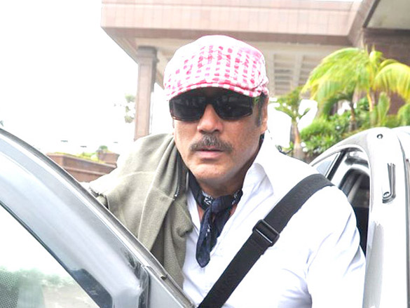 jackie shroff snapped at taj lands end 5