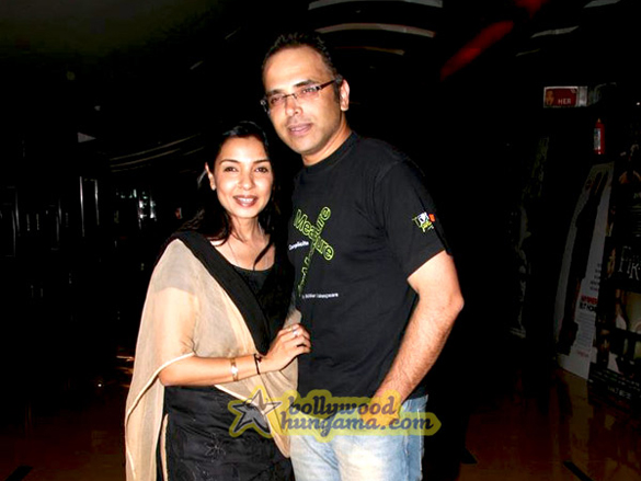 tulip joshi and vansh at videsh heaven on earth screening 7