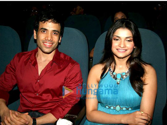 tusshar kapoor and prachi desai at aarohi ad fest 2