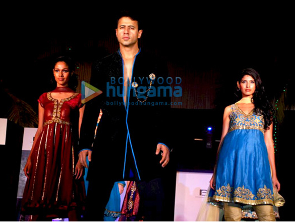 udita goswami on the ramp at the launch of be yu 21