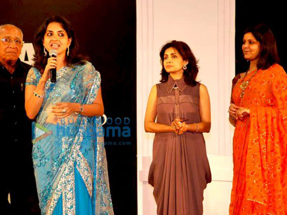 vikram phadnis and shaina nc judge bd somanis fashion show 5