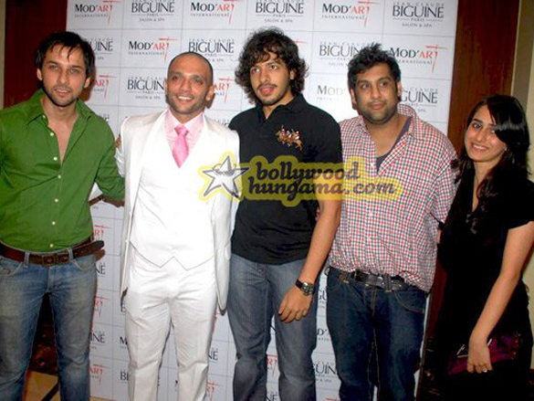 yash tonk and arpita khan grace the modart fashion show 4