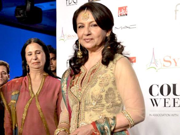 sonakshi urmila and sharmila tagore at delhi couture week 2011 day 3 4