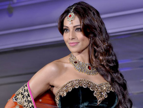 sanjay dutt bipasha neha riya and raima at gitanjali bollywood ticket nite 3