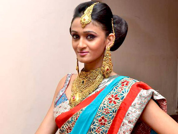 designer shruti sancheti showcases at 7th retail jeweller india awards 2011 9