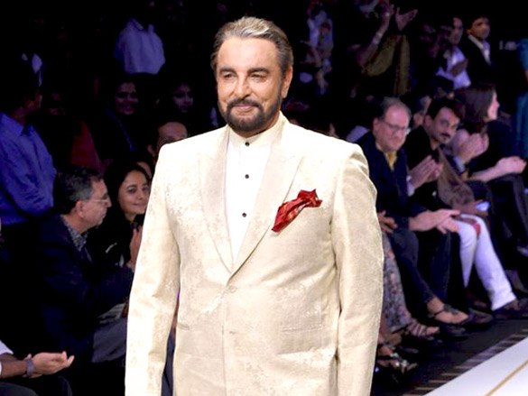 kabir bedi walks for narendra kumars show at lakme fashion week 2011 day 2 4