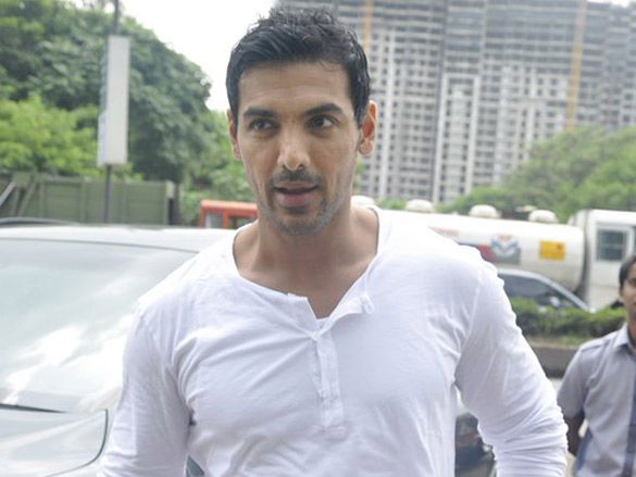 john abraham gets his new audi q7 8