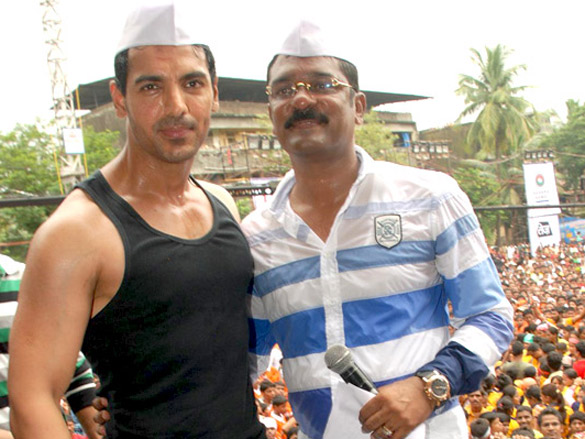 pratap sarnaiks vihang mumbai fast govinda dahi handi celebration 4