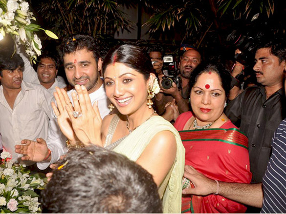 shilpa shetty at her ganpati visarjan 3