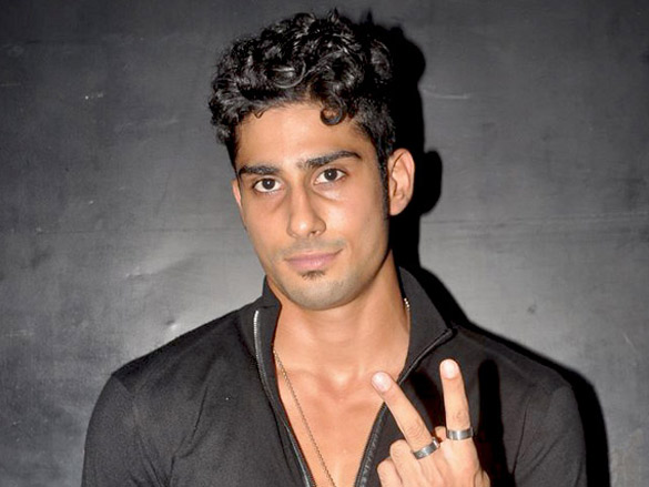 ranveer and prateik rock at designer hippies nite at blue frog 3