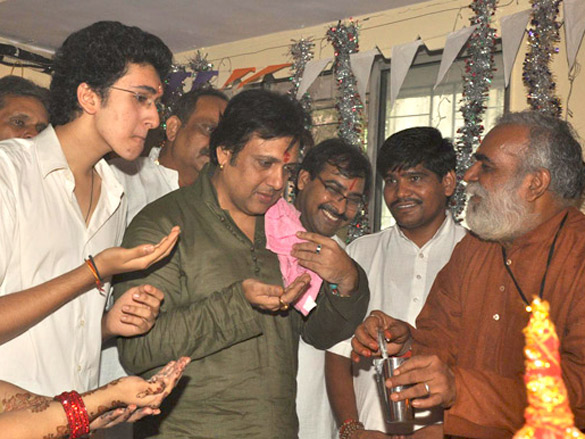 govinda with son yash at ganesha puja 7