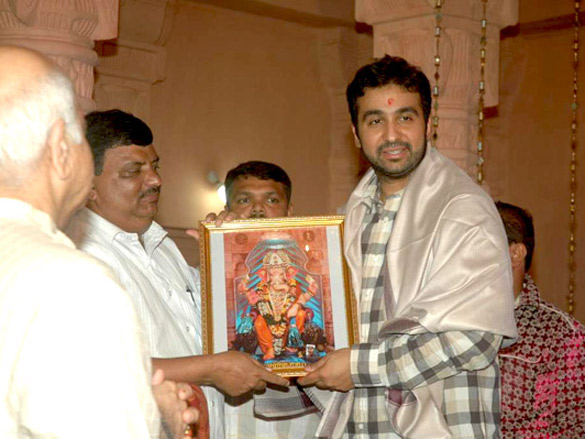 shilpa shetty visits andheri cha raja ganpati 5