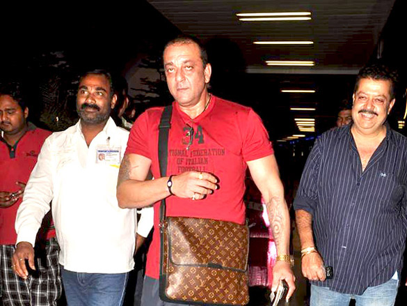 sanjay dutt snapped at airport 6
