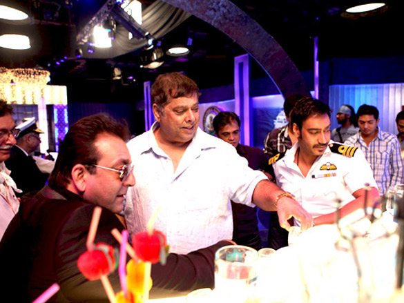 on the sets of rascals 18