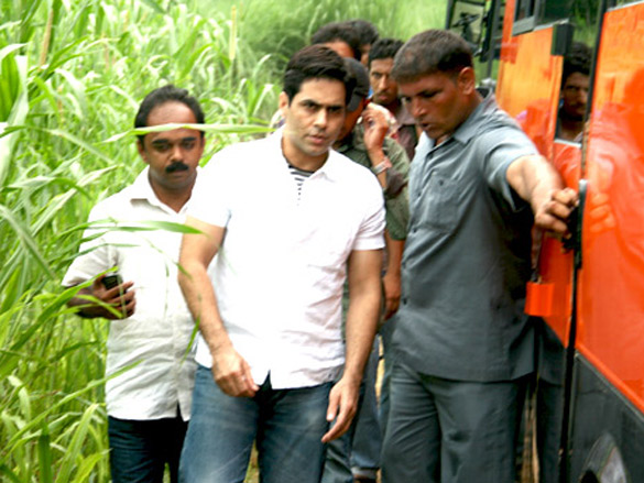 on the sets of gandhi to hitler