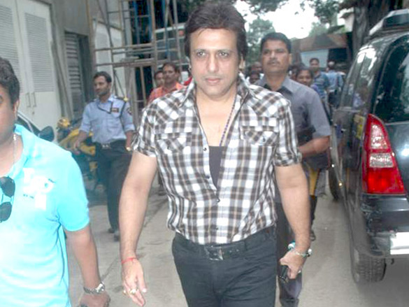 on the sets of loot 11