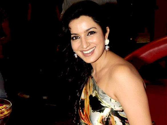 tisca chopra on the sets of master chef india 2 10