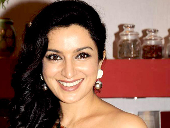 tisca chopra on the sets of master chef india 2 11