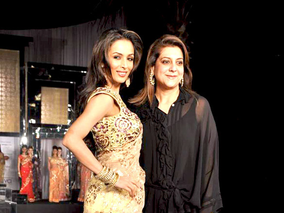 malaika arora walks for bhairavi jaikishen at aamby valley city india bridal week 2011 3