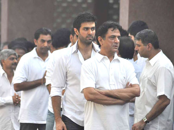 bollywood pays tribute to anil kapoors father surinder kapoor 9