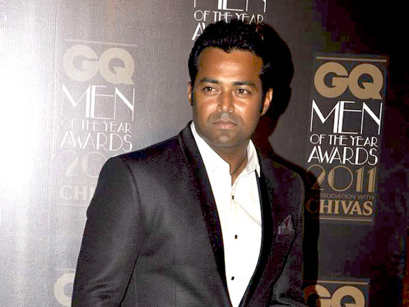 shahrukh anushka and deepika at gq men of the year awards 2011 21