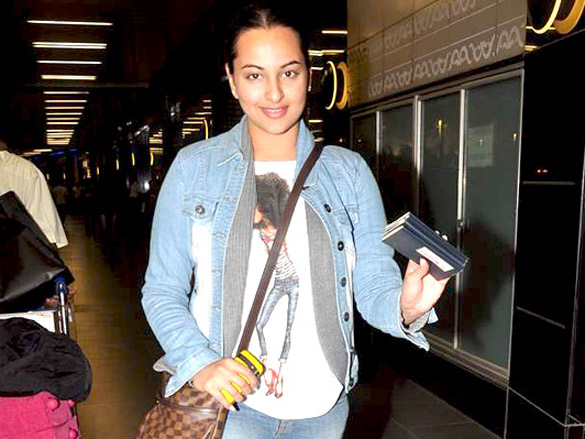 sonakshi and kangna snapped at international airport 2