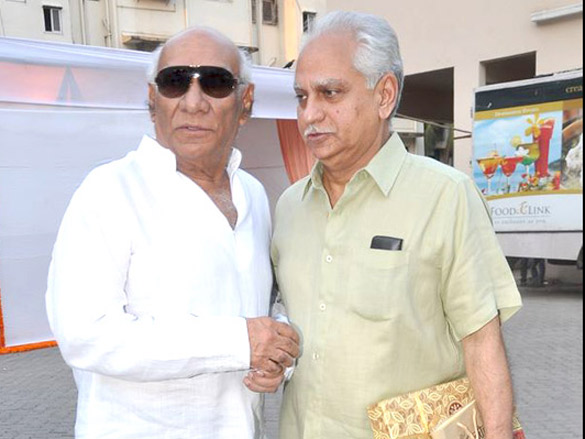 bachchans launch hanuman chalisa album 13