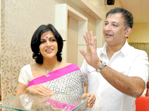 mandira bedi at the c h jwellers event 4