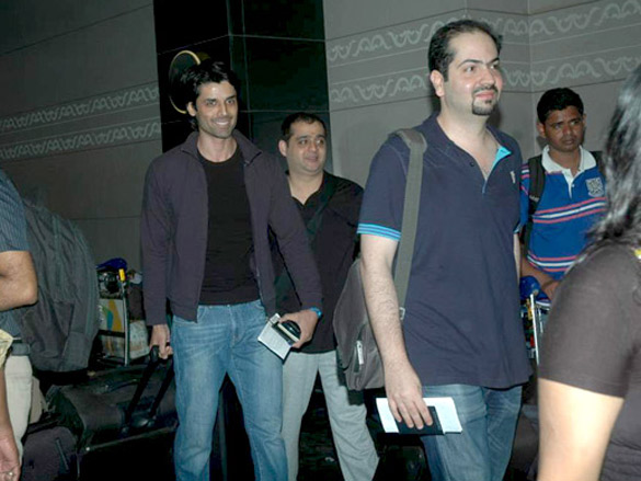ameet m gaurr snapped at international airport 3